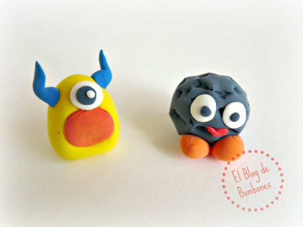 Monstruos con plastilina que seca al aire
