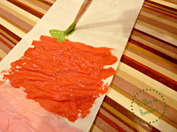 Tiñiendo el papel higiénico