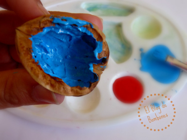 Pintamos la cáscara de nuez