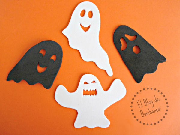 Siluetas de fantasmas para Halloween