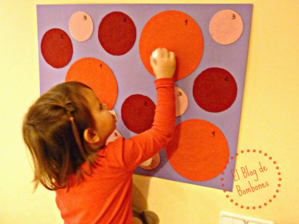 Juego con diana de fieltro y velcro