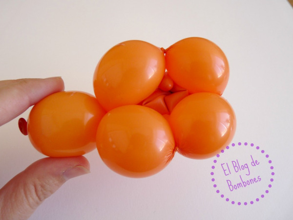 Mariquita de globos - Paso 10